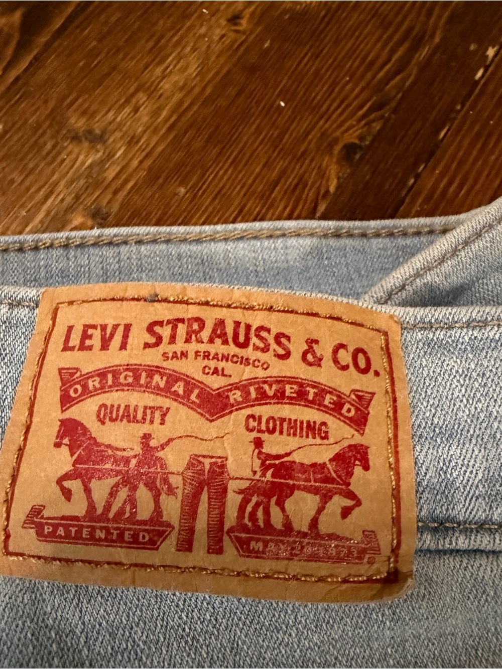Levi’s 311 Shaping Skinny Capri Jeans Light Wash Plus Size 22W Stretch - Picture 2 of 10